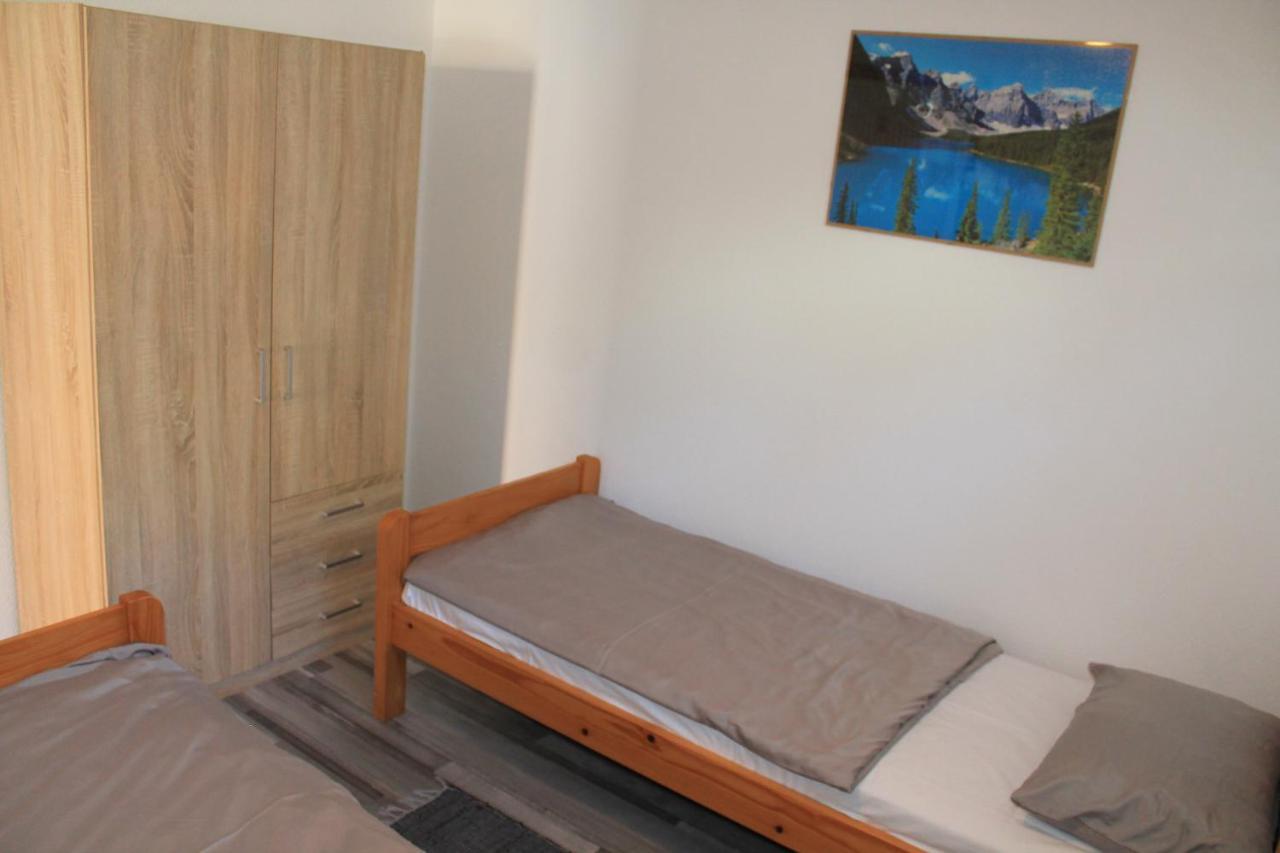 Apartment Frleta ウマグ エクステリア 写真